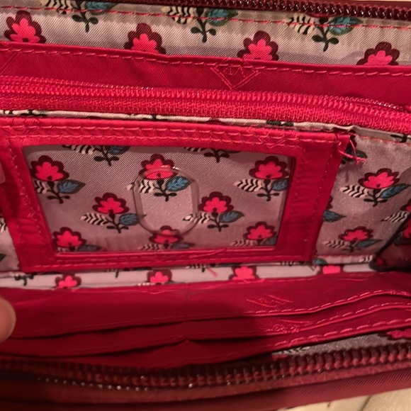 VERA BRADLEY NWOT pretty quilted multi compartment wallet - Picture 5 of 7